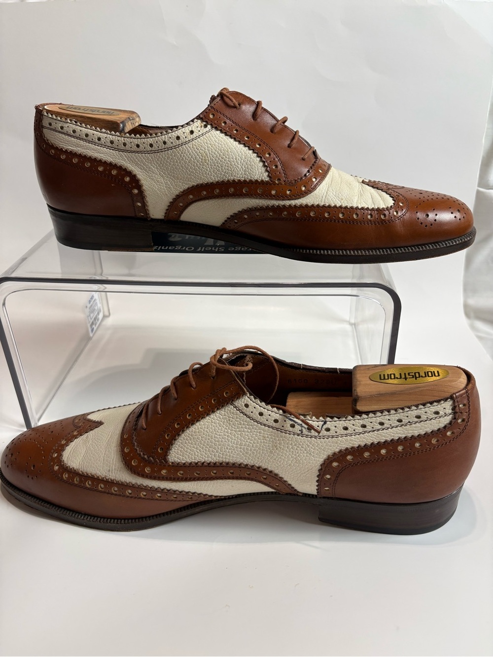 Salvatore Ferragamo Men's Two-Tone Brown and Cream Wingtip Dress Shoes